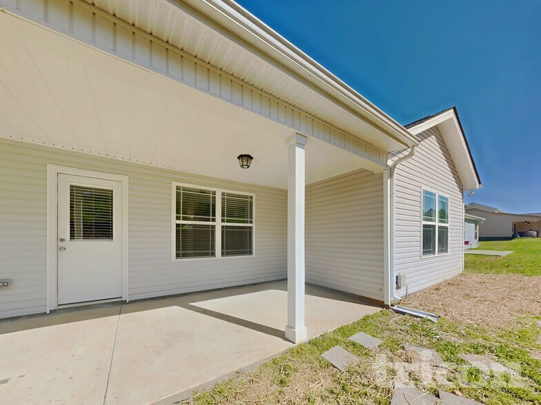 Building Photo - 1059 Berra Dr