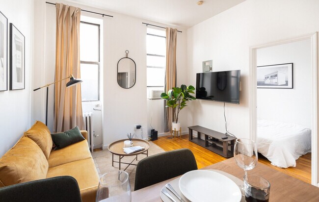 Building Photo - 754 Union St