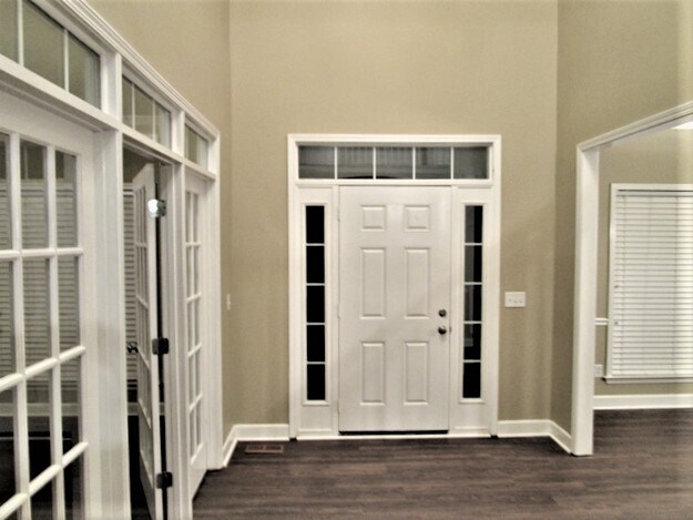 Building Photo - 3063 Romain Trail