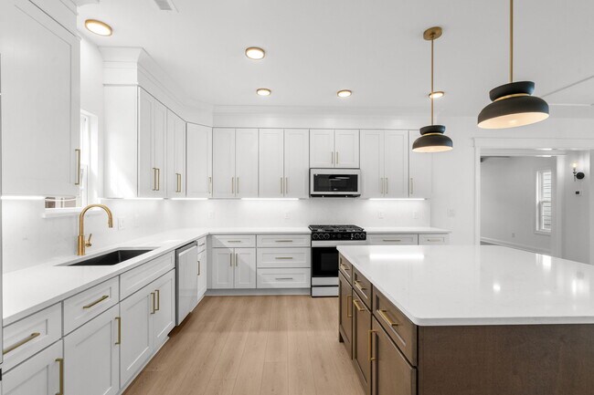 Building Photo - 113 ARBOR RIDGE CIR