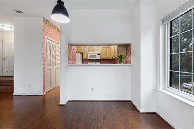 Building Photo - 6000 Auburndale Ave