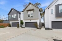 Building Photo - 4605 Lavatera St