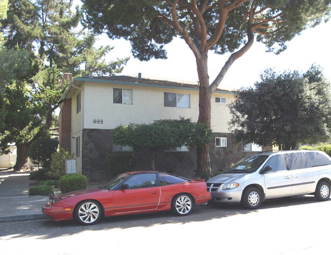 Building Photo - 1122 Oakmont Dr