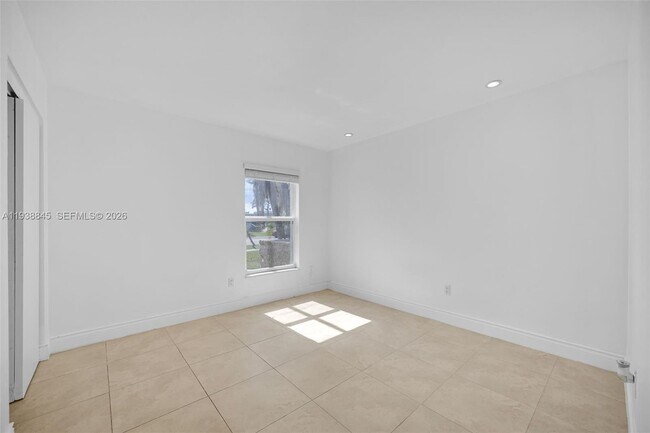 Building Photo - 7483 SW 82nd St