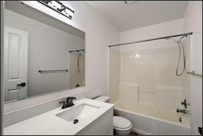 Building Photo - ADON5541