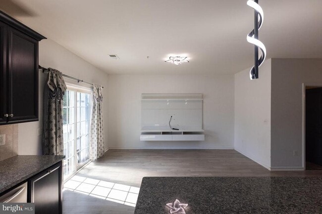 Building Photo - 14766 Malloy Ct