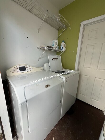 Building Photo - 1 Bed/1 Bath - Unit 2