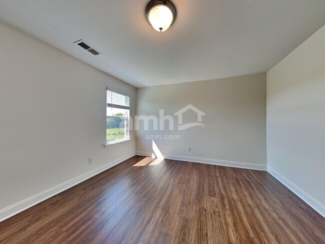 Building Photo - 120 Cairo Ct