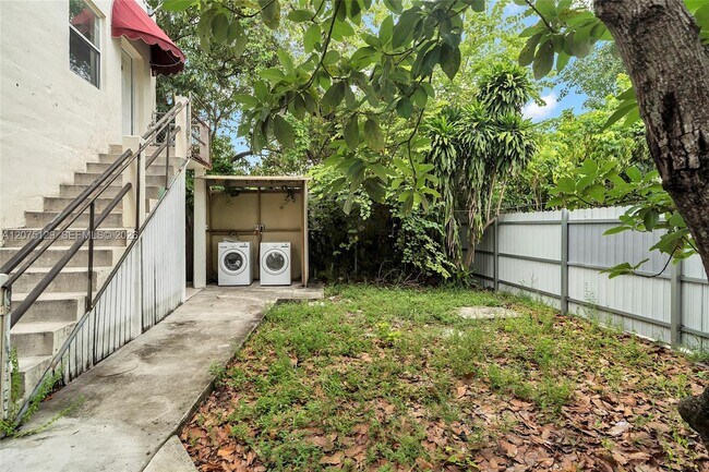 Building Photo - 1137 NW 29th Terrace