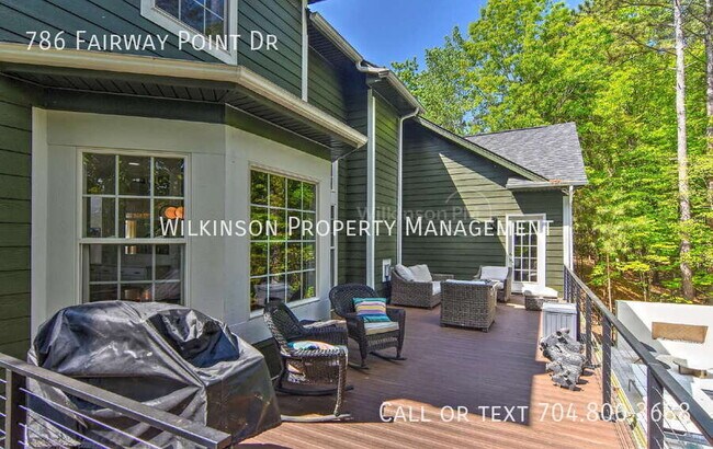 Building Photo - 786 Fairway Point Dr