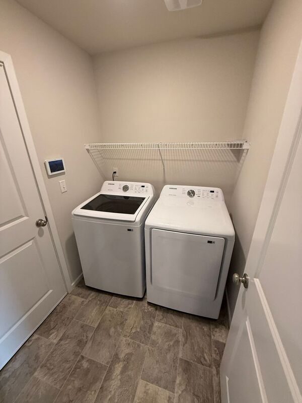 Building Photo - 4816 Apollo Ave