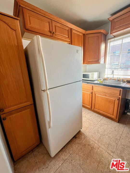 Building Photo - 1457 S Holt Ave