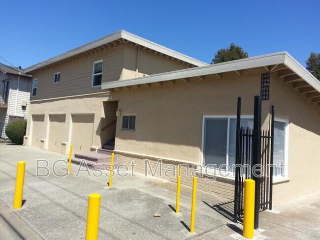 Building Photo - 152 Marina Way