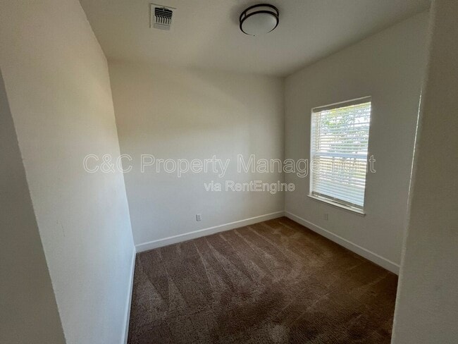 Building Photo - 5078 Palisade Ave