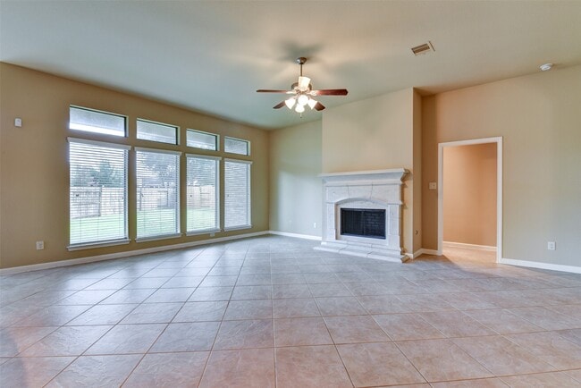 Building Photo - 5426 Linden Rose Ln
