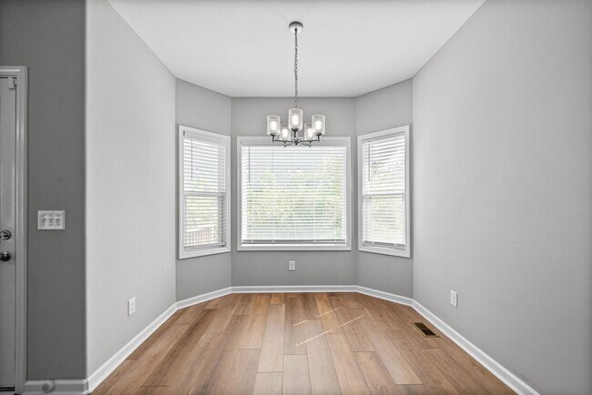 Building Photo - 54 E Fork Dr