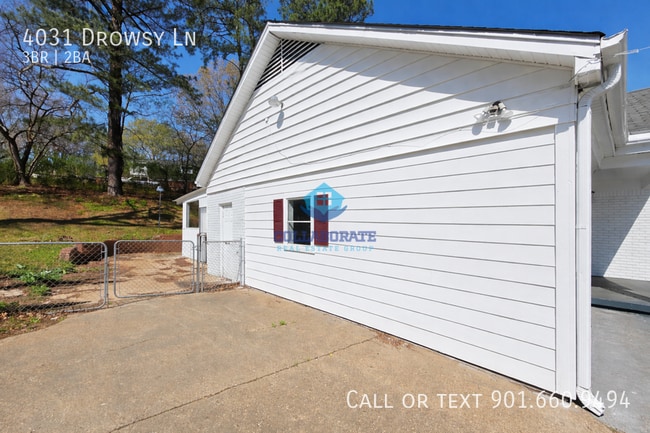 Building Photo - 4031 Drowsy Ln