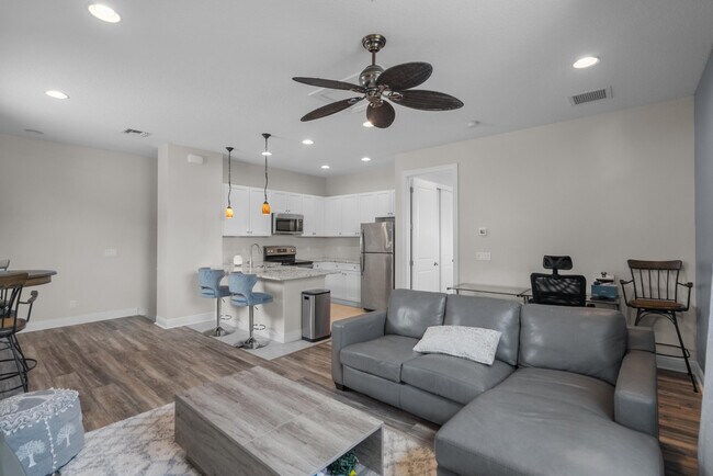 Building Photo - 13371 Machiavelli Way