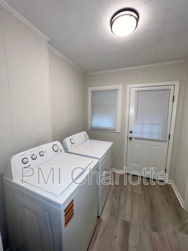 Building Photo - 503 N Pear St
