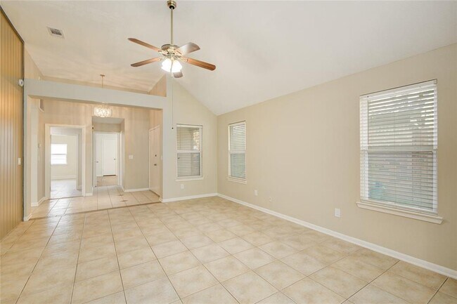 Building Photo - 5006 Westfield Village Dr