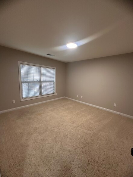 2nd bedroom - 3317 Beaumont Centre Cir