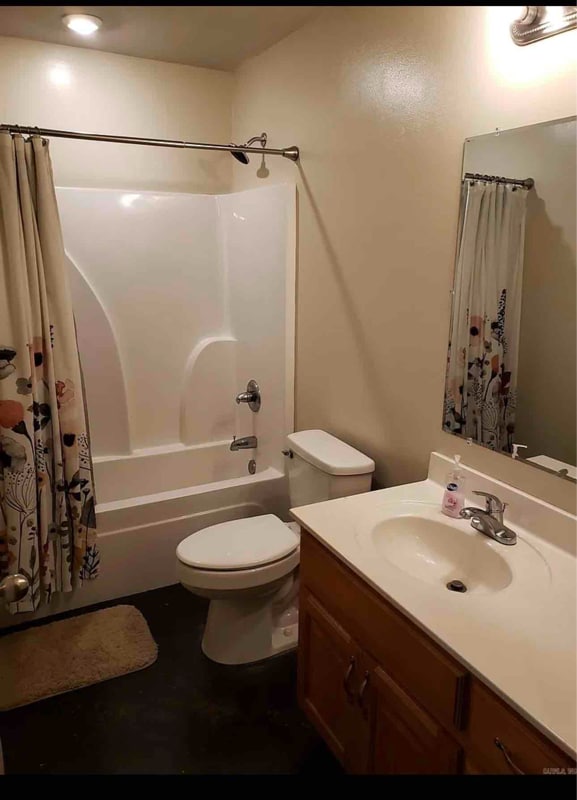 Building Photo - 317 Patterson St