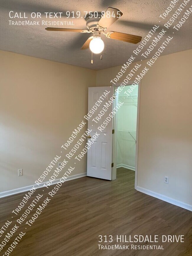 Building Photo - 313 Hillsdale Dr
