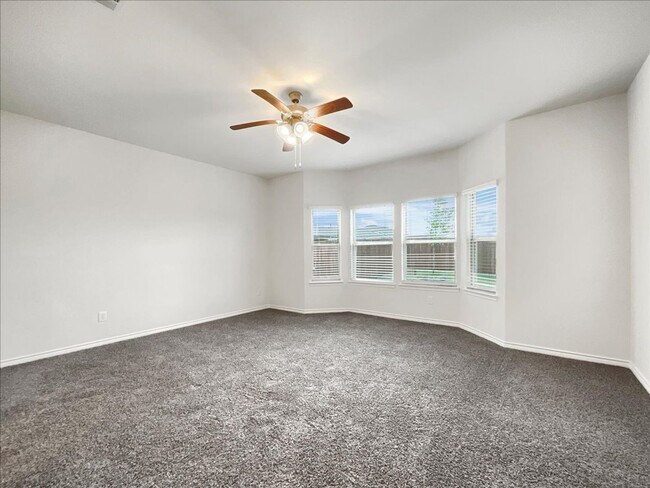 Building Photo - PRICE REDUCTION. 4-bed 2.5-bath 2714 sqft house located in DR Horton's Millstone subdivision