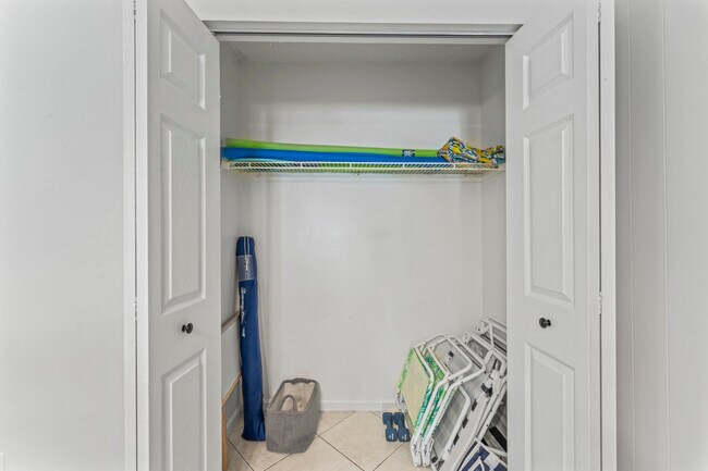 Building Photo - 8745 Sol Terrace