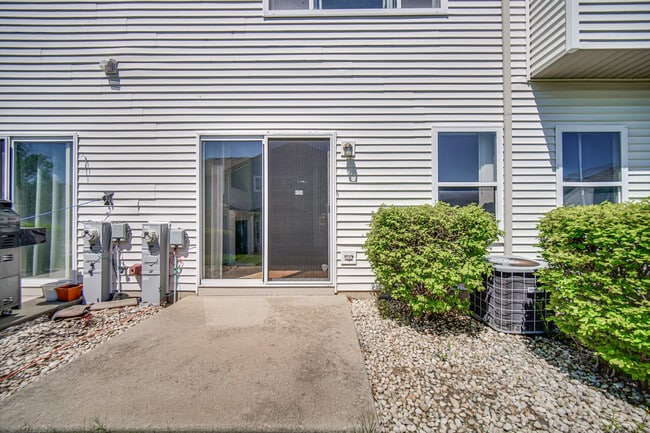 Building Photo - 14857 W Victoria Xing