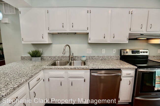 Building Photo - 3 br, 2 bath House - 409 33rd Street #B