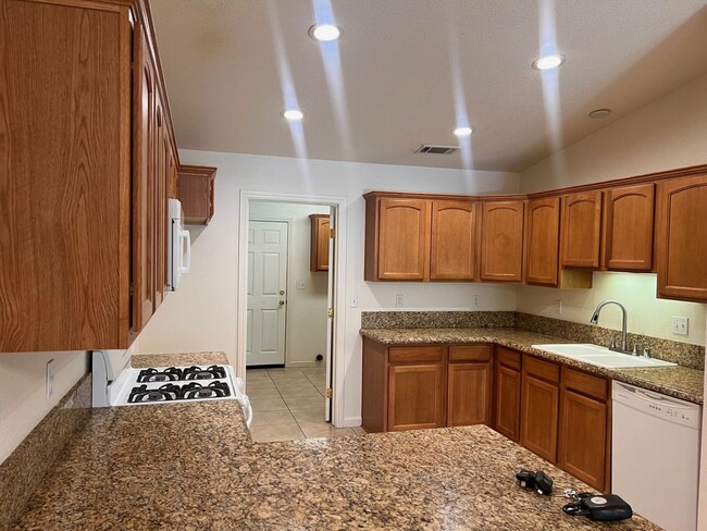 Building Photo - 3785-3785 Silvario Ct