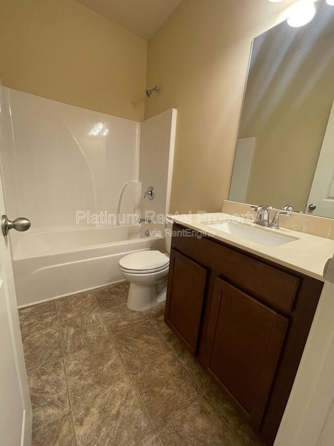 Building Photo - 5755 Rialto Way