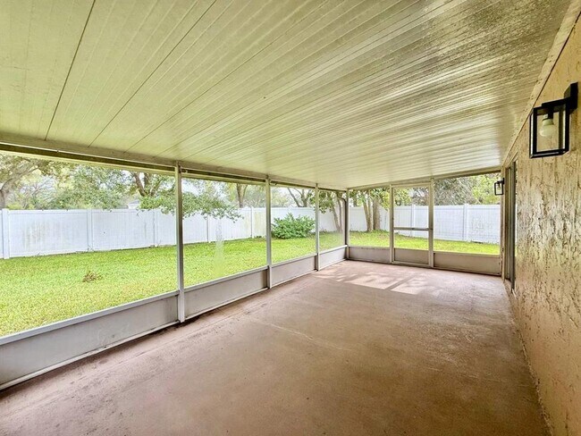 Building Photo - 1317 Coolridge Dr