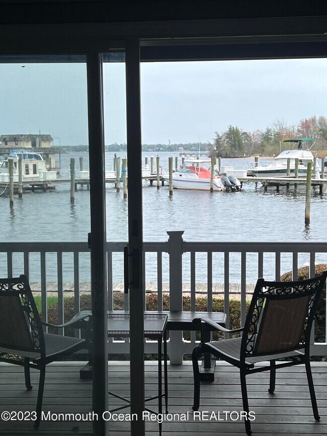 Building Photo - 85 E Water St