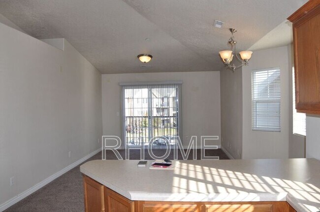 Building Photo - 1705 Westbury Way