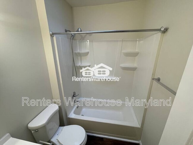 Building Photo - 2855 W Cold Spring Ln