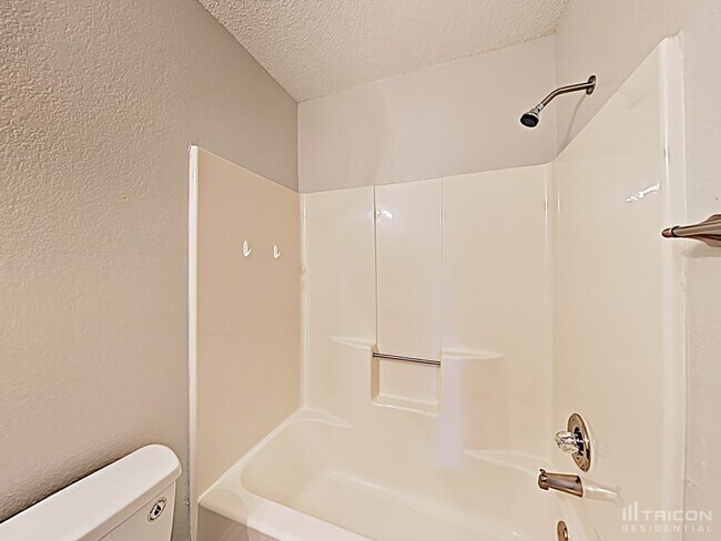 Building Photo - 6514 Spitfire Dr