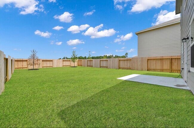 Building Photo - 14882 Calderon Dr