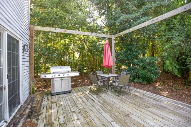 Building Photo - "3-Bedroom Home on Fox Hunt Lane in Southern Pines – Cozy Living Awaits!"