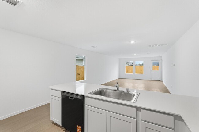 Building Photo - 419 bower dr