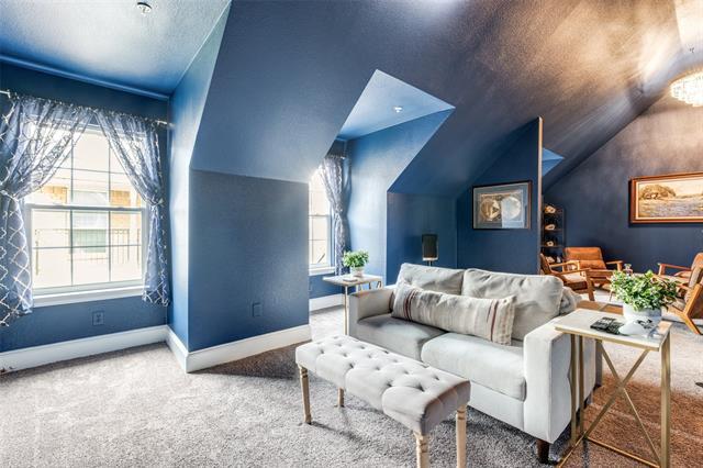 Building Photo - 5709 Lewis St