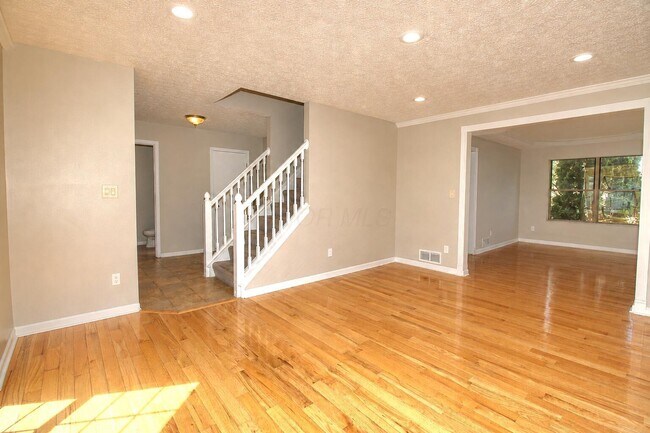 Building Photo - 2515 Pressman Dr