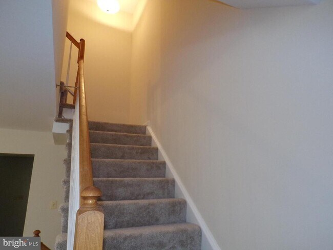 Building Photo - 8305 Ridge Crossing Ln