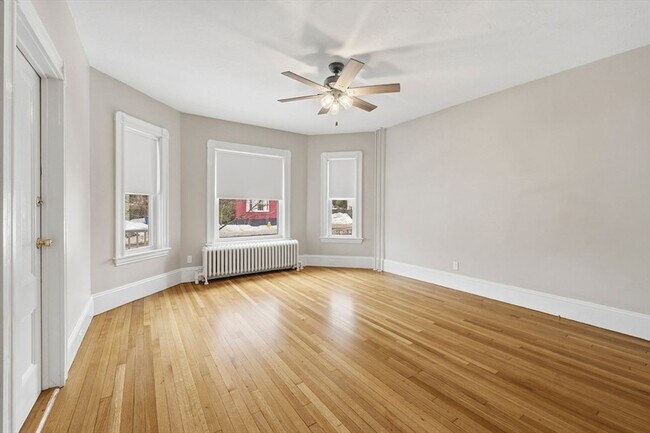 Building Photo - 202 North St