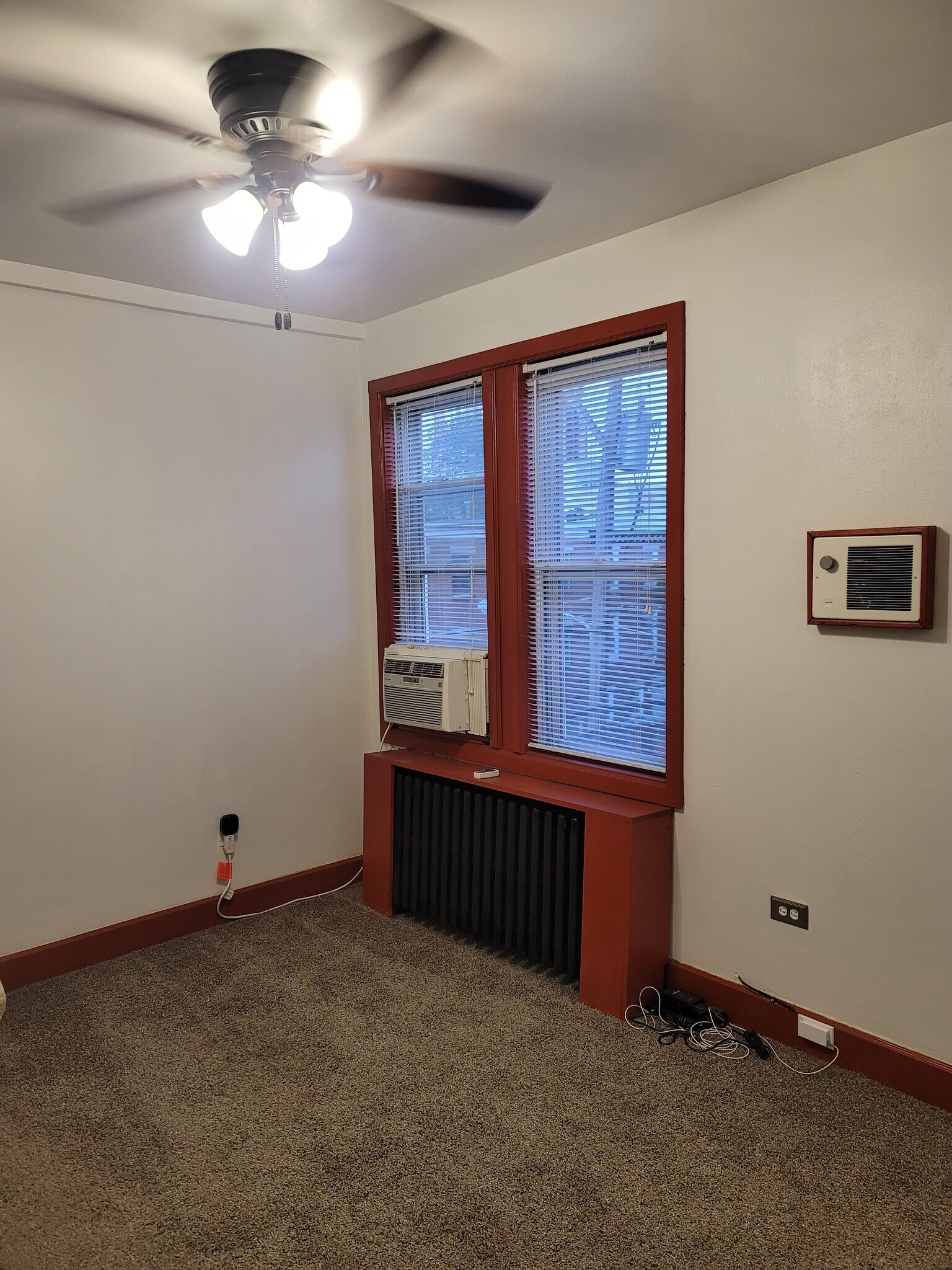 Building Photo - 1622 Bainbridge St