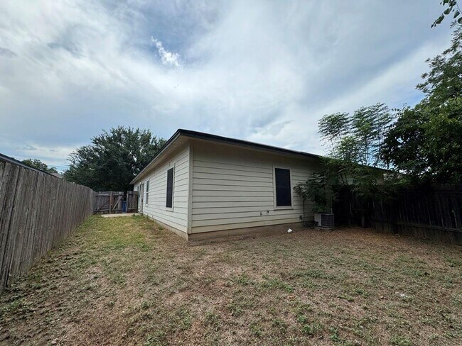 Building Photo - 1717 Constantino Cir