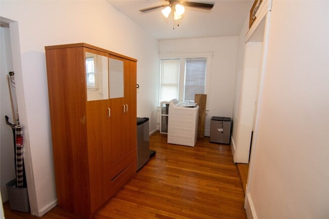 Building Photo - 30 Fayette St