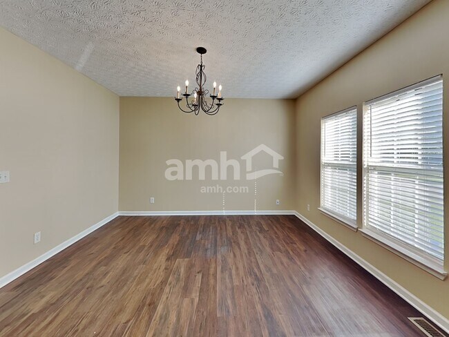 Building Photo - 6031 Delfair Ln