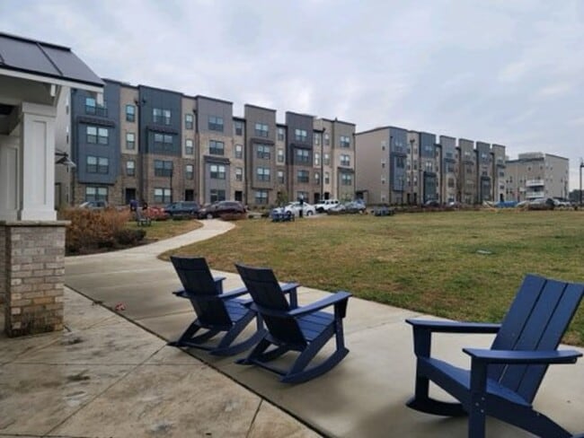 Building Photo - 2747 St Elias Dr